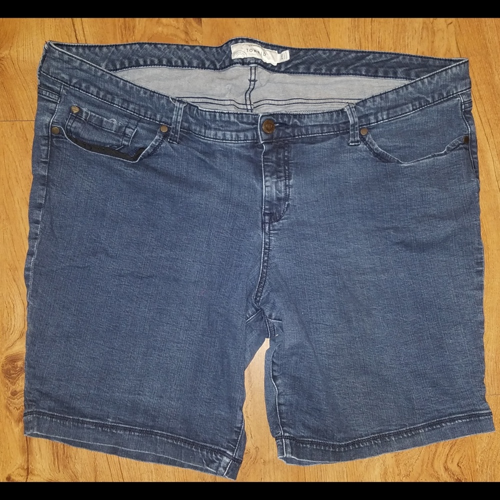Torrid jean shorts